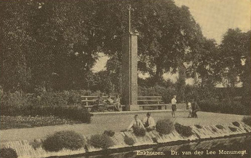 Van der Lee-monument, 1940
