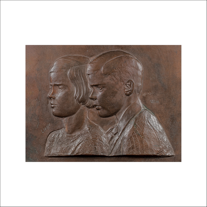 Bronzen portretreliëf Liesje en Wim