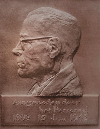 Bronzen plaquette R. Wiggers